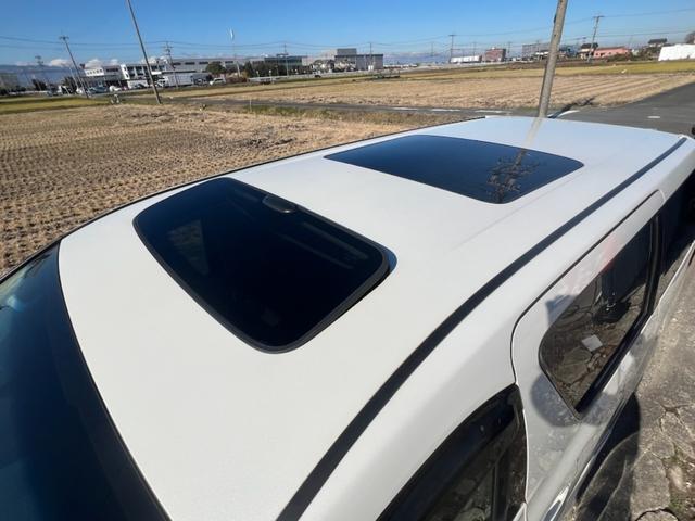 アルファード ２４０Ｓ　／Ｗサンルーフ／両側パワスラ／社外Ｆバンパー（Ｋ－ブレイク）／リアアンダー／ＨＩＤヘッドライト／フォグランプ／ＴＥＩＮ製車高調／ロクサーニ２１インチアルミホイール／スマートキー２本／車検２年付き（20枚目）