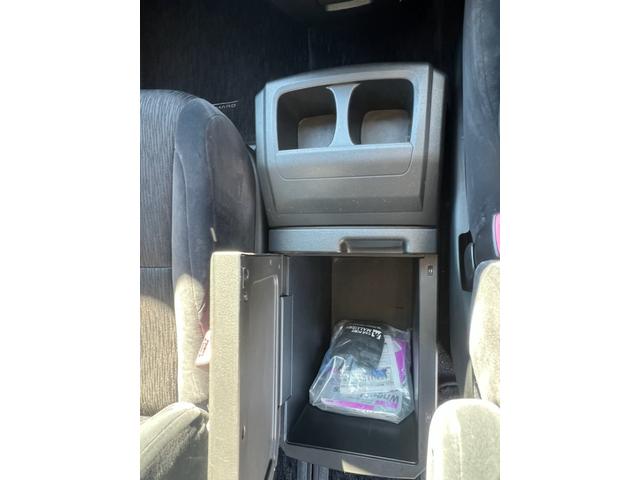 アルファード ２４０Ｓ　／Ｗサンルーフ／両側パワスラ／社外Ｆバンパー（Ｋ－ブレイク）／リアアンダー／ＨＩＤヘッドライト／フォグランプ／ＴＥＩＮ製車高調／ロクサーニ２１インチアルミホイール／スマートキー２本／車検２年付き（37枚目）