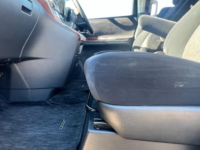 アルファード ２４０Ｓ　／Ｗサンルーフ／両側パワスラ／社外Ｆバンパー（Ｋ－ブレイク）／リアアンダー／ＨＩＤヘッドライト／フォグランプ／ＴＥＩＮ製車高調／ロクサーニ２１インチアルミホイール／スマートキー２本／車検２年付き（41枚目）