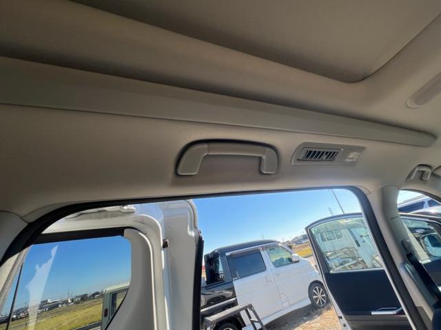 アルファード ２４０Ｓ　／Ｗサンルーフ／両側パワスラ／社外Ｆバンパー（Ｋ－ブレイク）／リアアンダー／ＨＩＤヘッドライト／フォグランプ／ＴＥＩＮ製車高調／ロクサーニ２１インチアルミホイール／スマートキー２本／車検２年付き（51枚目）