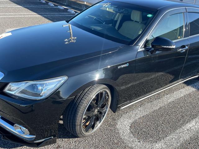 クラウンハイブリッド ロイヤルサルーン クラウン ハイブリッド ロイヤルサルーン マジェスタ風カスタム フロント純正マジェスタバンパー 社外のアルミ フロントエアロ リアエアロ リア2つスポイラー 純正ナビ(9枚目)