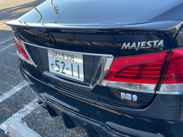 クラウンハイブリッド ロイヤルサルーン クラウン ハイブリッド ロイヤルサルーン マジェスタ風カスタム フロント純正マジェスタバンパー 社外のアルミ フロントエアロ リアエアロ リア2つスポイラー 純正ナビ(13枚目)