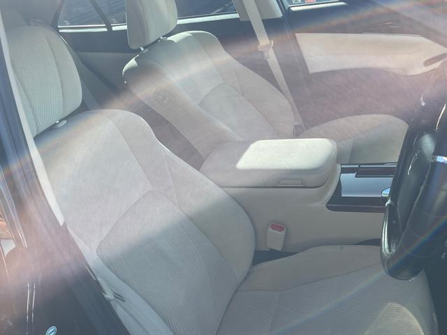 クラウンハイブリッド ロイヤルサルーン クラウン ハイブリッド ロイヤルサルーン マジェスタ風カスタム フロント純正マジェスタバンパー 社外のアルミ フロントエアロ リアエアロ リア2つスポイラー 純正ナビ(23枚目)