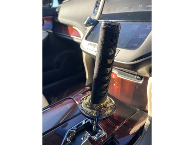 クラウンハイブリッド ロイヤルサルーン クラウン ハイブリッド ロイヤルサルーン マジェスタ風カスタム フロント純正マジェスタバンパー 社外のアルミ フロントエアロ リアエアロ リア2つスポイラー 純正ナビ(43枚目)