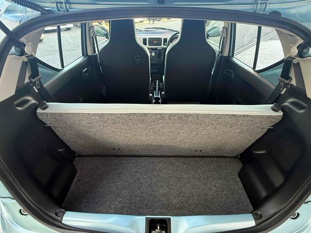 アルト Ｌ　シートヒーター　ベンチシート　ＣＶＴ　盗難防止システム　ＡＢＳ　ＥＳＣ　ＣＤ　ミュージックプレイヤー接続可　衝突安全ボディ　エアコン　パワーステアリング　パワーウィンドウ（22枚目）