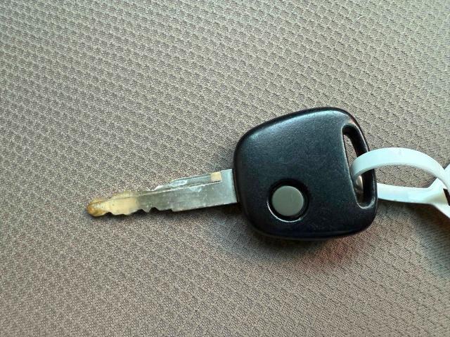 アルト ＶＰ　キーレスエントリー　ＡＴ　盗難防止システム　アルミホイール　衝突安全ボディ　エアコン　パワーステアリング（13枚目）