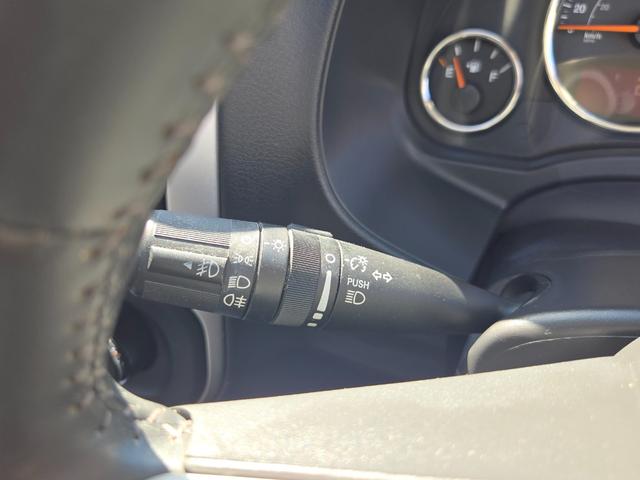 ジープ・コンパス ノース　サンルーフ　４ＷＤ　禁煙車　ハーフレザーシート　カロッツェリアＳＤナビＴＶ　バックカメラ　ＥＴＣ　電子スロットルボディ交換済　　ヘッドライト研磨＆コーティング済み　記録簿付（令和６年１０月記録簿付）（34枚目）