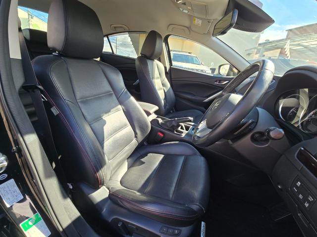 アテンザセダン ＸＤ　Ｌパッケージ　第３者機関ＡＩＳ鑑定書付き　黒革シート　シートヒーター　メモリーシート　純正ナビＴＶ　バックカメラ　ＥＴＣ　レーダークルーズコントロール　スマートキー　ＲＶＭ　レーンキープ　１９ｉｎアルミ　禁煙車（5枚目）