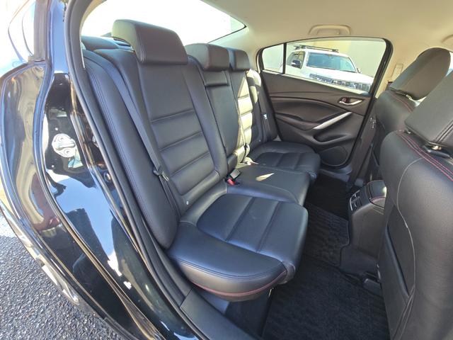 アテンザセダン ＸＤ　Ｌパッケージ　第３者機関ＡＩＳ鑑定書付き　黒革シート　シートヒーター　メモリーシート　純正ナビＴＶ　バックカメラ　ＥＴＣ　レーダークルーズコントロール　スマートキー　ＲＶＭ　レーンキープ　１９ｉｎアルミ　禁煙車（7枚目）