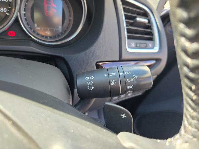 アテンザセダン ＸＤ　Ｌパッケージ　第３者機関ＡＩＳ鑑定書付き　黒革シート　シートヒーター　メモリーシート　純正ナビＴＶ　バックカメラ　ＥＴＣ　レーダークルーズコントロール　スマートキー　ＲＶＭ　レーンキープ　１９ｉｎアルミ　禁煙車（35枚目）