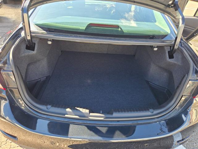 アテンザセダン ＸＤ　Ｌパッケージ　第３者機関ＡＩＳ鑑定書付き　黒革シート　シートヒーター　メモリーシート　純正ナビＴＶ　バックカメラ　ＥＴＣ　レーダークルーズコントロール　スマートキー　ＲＶＭ　レーンキープ　１９ｉｎアルミ　禁煙車（40枚目）