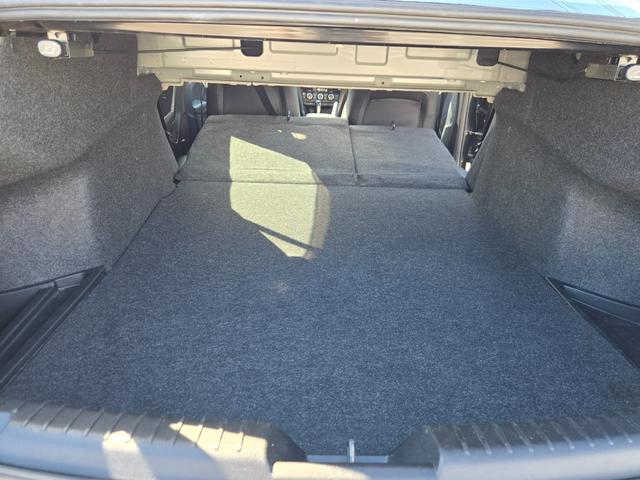 アテンザセダン ＸＤ　Ｌパッケージ　第３者機関ＡＩＳ鑑定書付き　黒革シート　シートヒーター　メモリーシート　純正ナビＴＶ　バックカメラ　ＥＴＣ　レーダークルーズコントロール　スマートキー　ＲＶＭ　レーンキープ　１９ｉｎアルミ　禁煙車（42枚目）