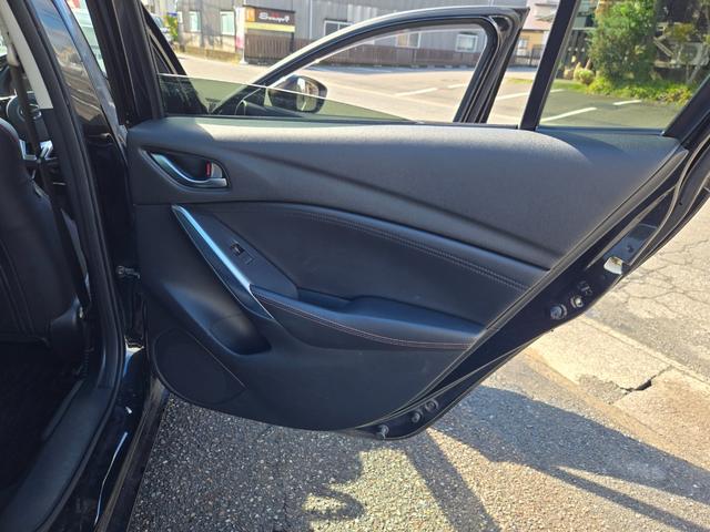 アテンザセダン ＸＤ　Ｌパッケージ　第３者機関ＡＩＳ鑑定書付き　黒革シート　シートヒーター　メモリーシート　純正ナビＴＶ　バックカメラ　ＥＴＣ　レーダークルーズコントロール　スマートキー　ＲＶＭ　レーンキープ　１９ｉｎアルミ　禁煙車（44枚目）