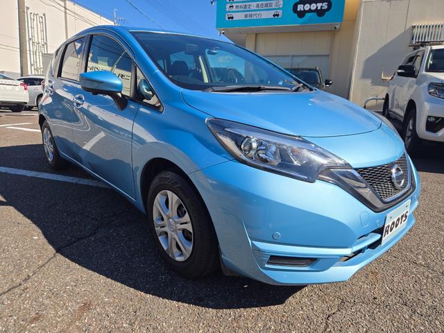 ノート Ｘ　後期型　第３者機関ＡＩＳ鑑定書付き　禁煙車　アラウンドビューカメラ（３６０カメラ）バックカメラ　インテリジェントルームミラー　純ナビＴＶ　ドライブレコーダー　ＥＴＣ　インテリキー×２個　　衝突防止機能（17枚目）