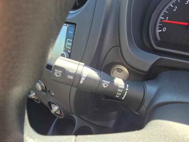 ノート Ｘ　後期型　第３者機関ＡＩＳ鑑定書付き　禁煙車　アラウンドビューカメラ（３６０カメラ）バックカメラ　インテリジェントルームミラー　純ナビＴＶ　ドライブレコーダー　ＥＴＣ　インテリキー×２個　　衝突防止機能（34枚目）