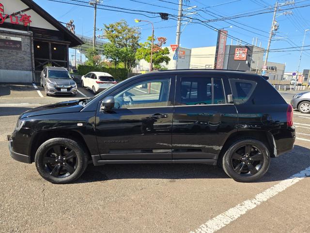 ジープ・コンパス アルティテュード スポーツ 360°ビジョン 第3者機関AIS鑑定書付 純正360カメラ ナビTV ETC 後席アルパインモニター(サーモスタット×2 R7年11月交換済み)ブラックグリル ブラックアルミホイル 禁煙車 ヘッドライトコーティング済(19枚目)