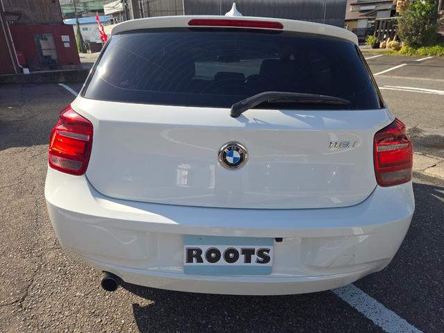 1シリーズ 116i スタイル 第3者機関AIS鑑定書付き 禁煙車 地デジチューナー(インターフェイス) 純正ナビ バックカメラ ドライブレコーダー ミラー一体型ETC ハーフレザーシート 純正アルミ エンジンプッシュスタート(18枚目)