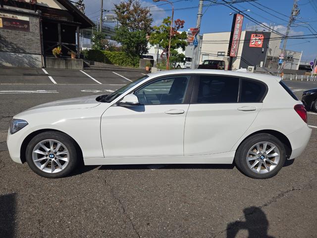 1シリーズ 116i スタイル 第3者機関AIS鑑定書付き 禁煙車 地デジチューナー(インターフェイス) 純正ナビ バックカメラ ドライブレコーダー ミラー一体型ETC ハーフレザーシート 純正アルミ エンジンプッシュスタート(20枚目)