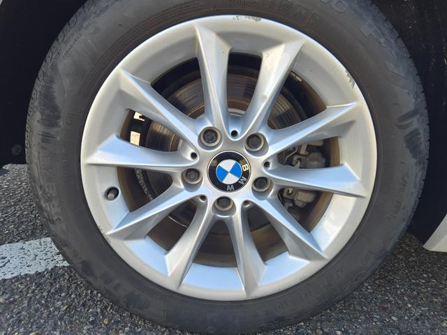 1シリーズ 116i スタイル 第3者機関AIS鑑定書付き 禁煙車 地デジチューナー(インターフェイス) 純正ナビ バックカメラ ドライブレコーダー ミラー一体型ETC ハーフレザーシート 純正アルミ エンジンプッシュスタート(23枚目)