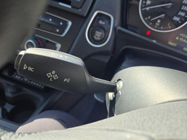 1シリーズ 116i スタイル 第3者機関AIS鑑定書付き 禁煙車 地デジチューナー(インターフェイス) 純正ナビ バックカメラ ドライブレコーダー ミラー一体型ETC ハーフレザーシート 純正アルミ エンジンプッシュスタート(36枚目)