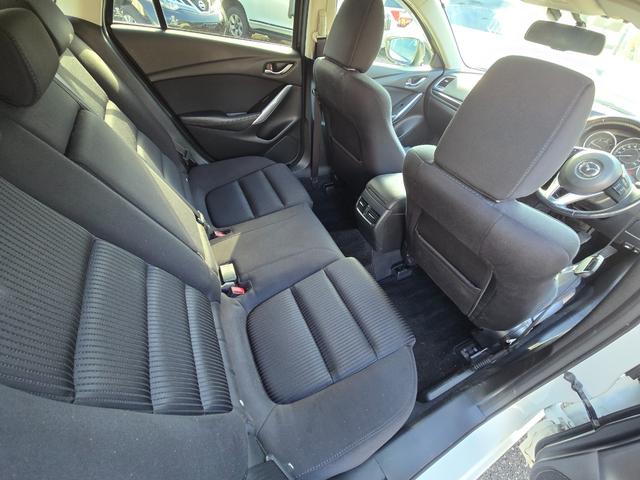 第３者機関ＡＩＳ鑑定書付　６速ミッション　禁煙車　ヘッドライト研磨・コーティング済　純正ナビＴＶ　バックカメラ　ＥＴＣ　ＨＩＤヘッド　インテリキー×２個　純正１９インチアルミ　ルーフレール