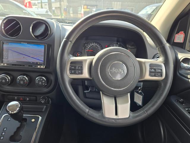 ２０２５年製ブリジストンタイヤ　禁煙車　カロッツェリアＳＤナビＴＶ　バックカメラ　ＥＴＣ　ＸＴＲＥＭＥ−Ｊ・１６ｉｎブラックアルミ　ヘッドライトコーティング済み　クルーズコントロール　キーレス