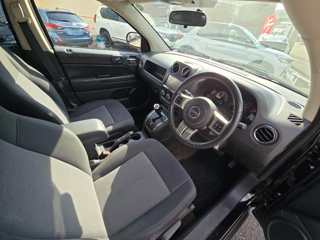 ２０２５年製ブリジストンタイヤ　禁煙車　カロッツェリアＳＤナビＴＶ　バックカメラ　ＥＴＣ　ＸＴＲＥＭＥ−Ｊ・１６ｉｎブラックアルミ　ヘッドライトコーティング済み　クルーズコントロール　キーレス