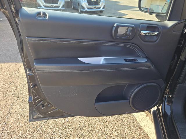 ジープ・コンパス リミテッド 4WD 第3者機関AIS鑑定書付き 禁煙車 黒革シート シートヒーター BOSTONサウンド カロッツェリアSDナビTV カロッツェリア後席モニター Bカメラ ETC ドライブレコーダ クルコン(41枚目)