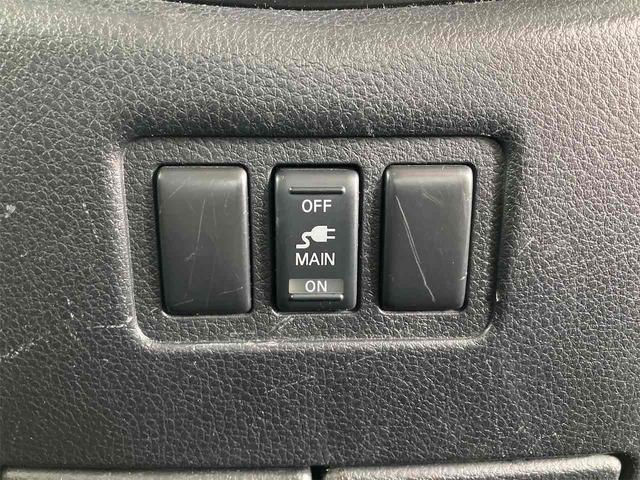 エルグランド ２５０ハイウェイスター　全周囲カメラ　バックカメラ　後席モニター　ナビ　ＴＶ　ＡＵＸ　ＣＤ　ＤＶＤ　両側スライド・片側電動ドア　ＥＴＣ　ＨＩＤオートライト　スマートキー　３列シート　オットマン　ＣＶＴ　アルミホイール（35枚目）