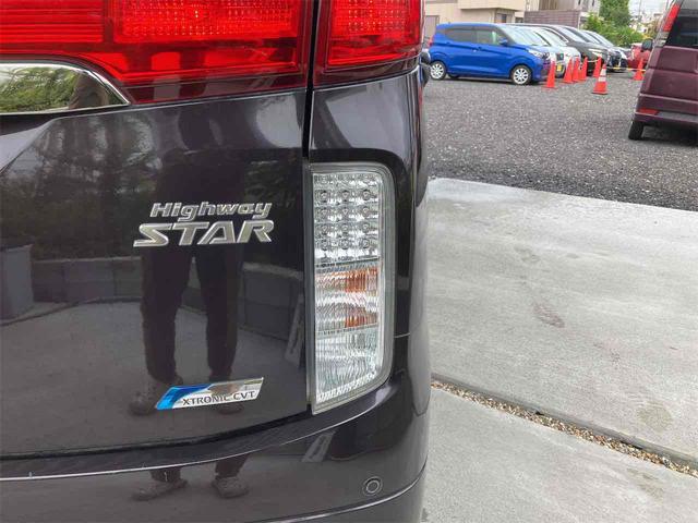 エルグランド ２５０ハイウェイスター　全周囲カメラ　バックカメラ　後席モニター　ナビ　ＴＶ　ＡＵＸ　ＣＤ　ＤＶＤ　両側スライド・片側電動ドア　ＥＴＣ　ＨＩＤオートライト　スマートキー　３列シート　オットマン　ＣＶＴ　アルミホイール（53枚目）