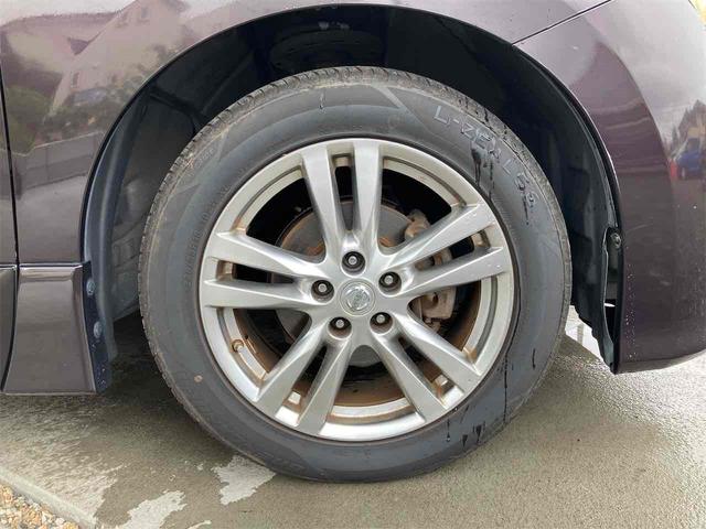 エルグランド ２５０ハイウェイスター　全周囲カメラ　バックカメラ　後席モニター　ナビ　ＴＶ　ＡＵＸ　ＣＤ　ＤＶＤ　両側スライド・片側電動ドア　ＥＴＣ　ＨＩＤオートライト　スマートキー　３列シート　オットマン　ＣＶＴ　アルミホイール（58枚目）