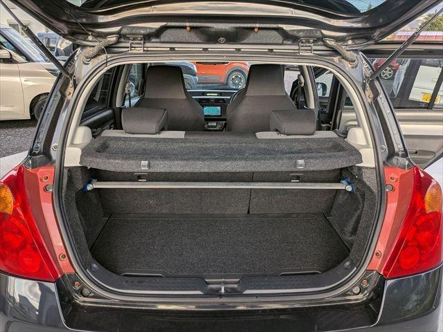 スイフト スポーツ 5MT レカロシート ETC ドラレコ LEDライト フォグ アルミホイール スマートキー 盗難防止システム 衝突安全ボディ ABS ESC エアコン(8枚目)