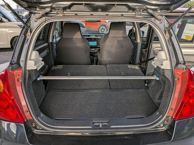 スイフト スポーツ 5MT レカロシート ETC ドラレコ LEDライト フォグ アルミホイール スマートキー 盗難防止システム 衝突安全ボディ ABS ESC エアコン(9枚目)