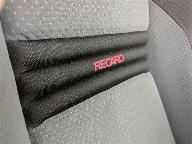 スイフト スポーツ 5MT レカロシート ETC ドラレコ LEDライト フォグ アルミホイール スマートキー 盗難防止システム 衝突安全ボディ ABS ESC エアコン(12枚目)