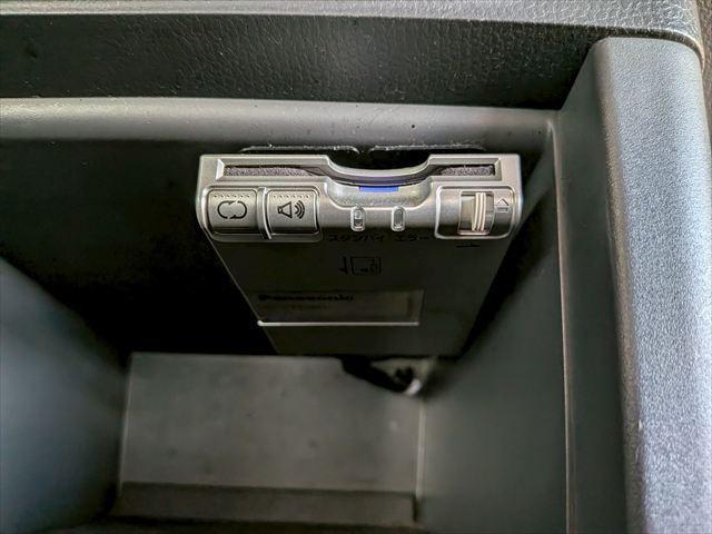 スイフト スポーツ 5MT レカロシート ETC ドラレコ LEDライト フォグ アルミホイール スマートキー 盗難防止システム 衝突安全ボディ ABS ESC エアコン(25枚目)