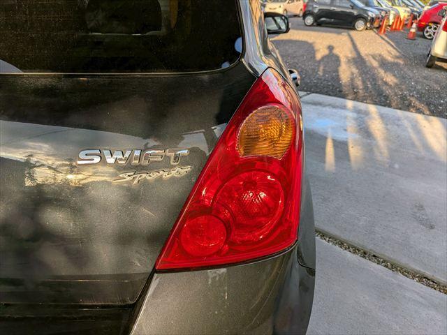 スイフト スポーツ 5MT レカロシート ETC ドラレコ LEDライト フォグ アルミホイール スマートキー 盗難防止システム 衝突安全ボディ ABS ESC エアコン(45枚目)