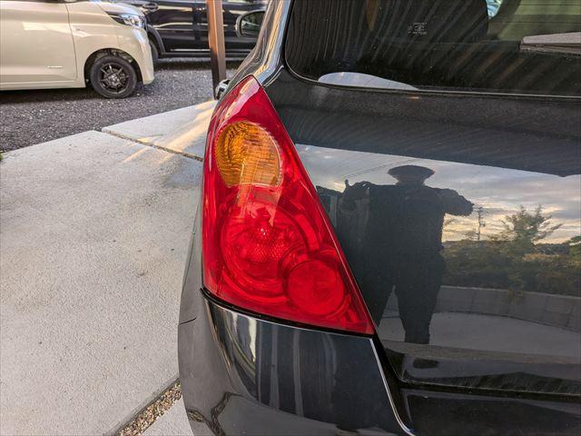 スイフト スポーツ 5MT レカロシート ETC ドラレコ LEDライト フォグ アルミホイール スマートキー 盗難防止システム 衝突安全ボディ ABS ESC エアコン(46枚目)