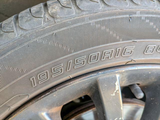 スイフト スポーツ 5MT レカロシート ETC ドラレコ LEDライト フォグ アルミホイール スマートキー 盗難防止システム 衝突安全ボディ ABS ESC エアコン(59枚目)