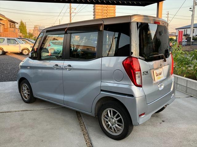 ｅＫスペース Ｇ　ｅ－アシスト　ドライブレコーダー　バックカメラ　両側スライド・片側電動　衝突被害軽減システム　スマートキー　アイドリングストップ　ベンチシート　ＣＶＴ　盗難防止　ＥＳＣ　ＣＤ　ＡＵＸ（ミュージックプレーヤー接続可）（6枚目）