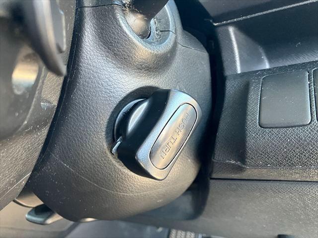 ステップワゴンスパーダ Ｚ　両側電動スライドドア　Ｂｌｕｅｔｏｏｔｈ　ドライブレコーダー　ＥＴＣ　ＨＩＤオートライト　フォグ　スマートキー　電動格納ミラー　３列シート　ＣＶＴ　社外アルミホイール　社外マフラー　ローダウン（29枚目）