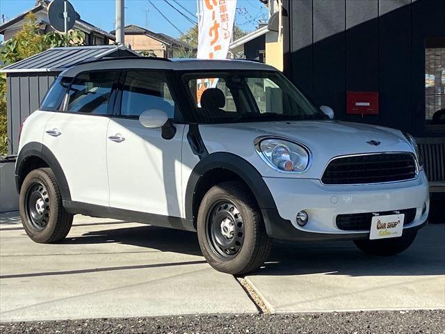 ご契約時は手付金として１万円のみお預かりさせていただきます。納車日前日までに残金を指定口座へご入金していただければＯＫです。納車日はお客様のご都合に合わせられます。