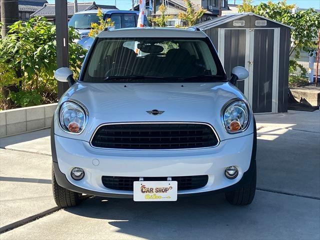 ご来店されずにご購入いただく場合は手付金として５万円をご入金していただければお車は売約済みとさせていただきます。残金は納車日前日までに指定口座へご入金していただきます。