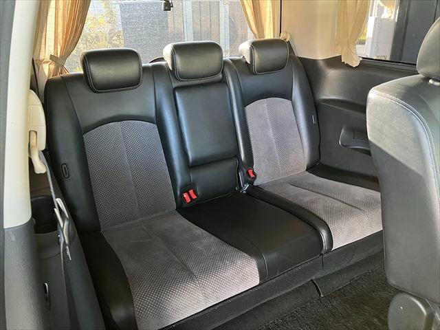 エルグランド ライダー　黒クロスシート　マニュアルシート　全周囲カメラ　ドライブレコーダー　ナビ　ＴＶ　後席モニター　ＥＴＣ　クリアランスソナー　両側スライド・片側電動　ＨＩＤオートライト　スマートキー　ミュージックプレイヤー接続可　アルミホイール（12枚目）