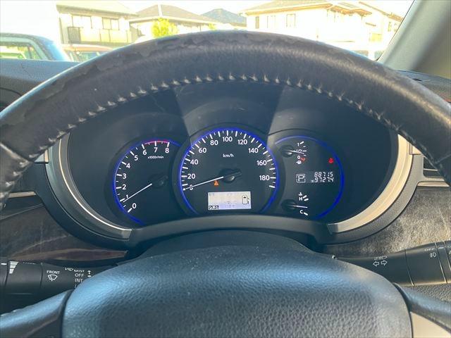 エルグランド ライダー　黒クロスシート　マニュアルシート　全周囲カメラ　ドライブレコーダー　ナビ　ＴＶ　後席モニター　ＥＴＣ　クリアランスソナー　両側スライド・片側電動　ＨＩＤオートライト　スマートキー　ミュージックプレイヤー接続可　アルミホイール（21枚目）