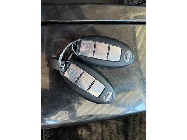 エルグランド ライダー　黒クロスシート　マニュアルシート　全周囲カメラ　ドライブレコーダー　ナビ　ＴＶ　後席モニター　ＥＴＣ　クリアランスソナー　両側スライド・片側電動　ＨＩＤオートライト　スマートキー　ミュージックプレイヤー接続可　アルミホイール（33枚目）