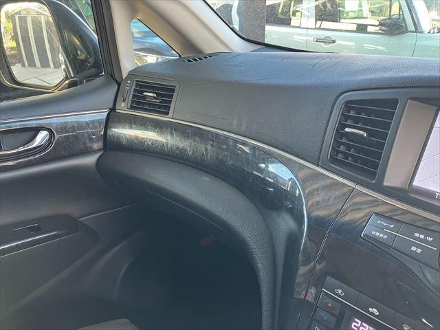 エルグランド ライダー　黒クロスシート　マニュアルシート　全周囲カメラ　ドライブレコーダー　ナビ　ＴＶ　後席モニター　ＥＴＣ　クリアランスソナー　両側スライド・片側電動　ＨＩＤオートライト　スマートキー　ミュージックプレイヤー接続可　アルミホイール（36枚目）