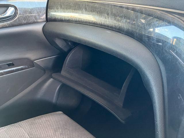 エルグランド ライダー　黒クロスシート　マニュアルシート　全周囲カメラ　ドライブレコーダー　ナビ　ＴＶ　後席モニター　ＥＴＣ　クリアランスソナー　両側スライド・片側電動　ＨＩＤオートライト　スマートキー　ミュージックプレイヤー接続可　アルミホイール（37枚目）