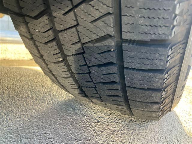 エルグランド ライダー　黒クロスシート　マニュアルシート　全周囲カメラ　ドライブレコーダー　ナビ　ＴＶ　後席モニター　ＥＴＣ　クリアランスソナー　両側スライド・片側電動　ＨＩＤオートライト　スマートキー　ミュージックプレイヤー接続可　アルミホイール（66枚目）