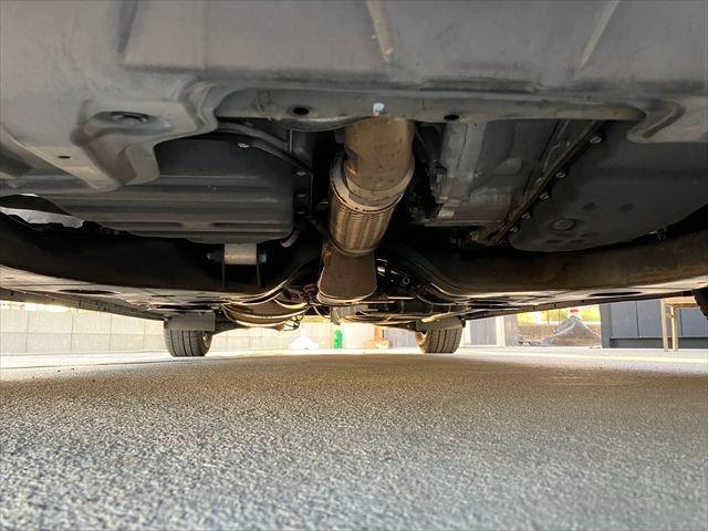 エルグランド ライダー　黒クロスシート　マニュアルシート　全周囲カメラ　ドライブレコーダー　ナビ　ＴＶ　後席モニター　ＥＴＣ　クリアランスソナー　両側スライド・片側電動　ＨＩＤオートライト　スマートキー　ミュージックプレイヤー接続可　アルミホイール（69枚目）