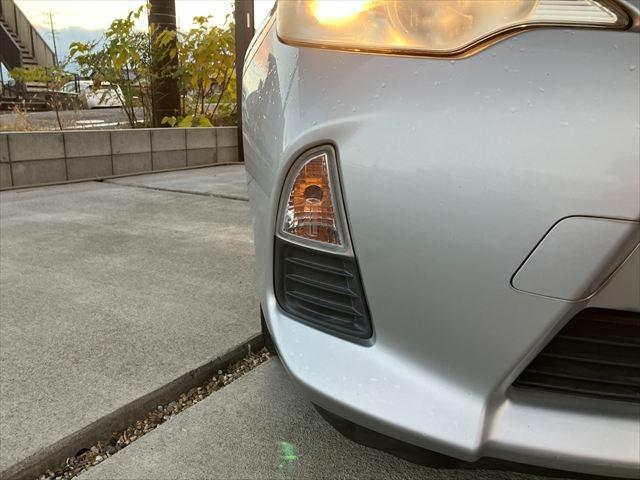 アクア Ｓ　ハイブリッド　ＡＵＸ　スマートキー　プッシュスタート　オートエアコン　レザーステアリング　ステアリングスイッチ　電格ミラー　横滑り防止装置　取扱説明書（40枚目）